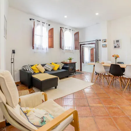 Cueva De Lindaraja By Interhome