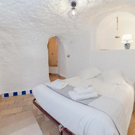 Holiday home Cueva De Lindaraja By Interhome